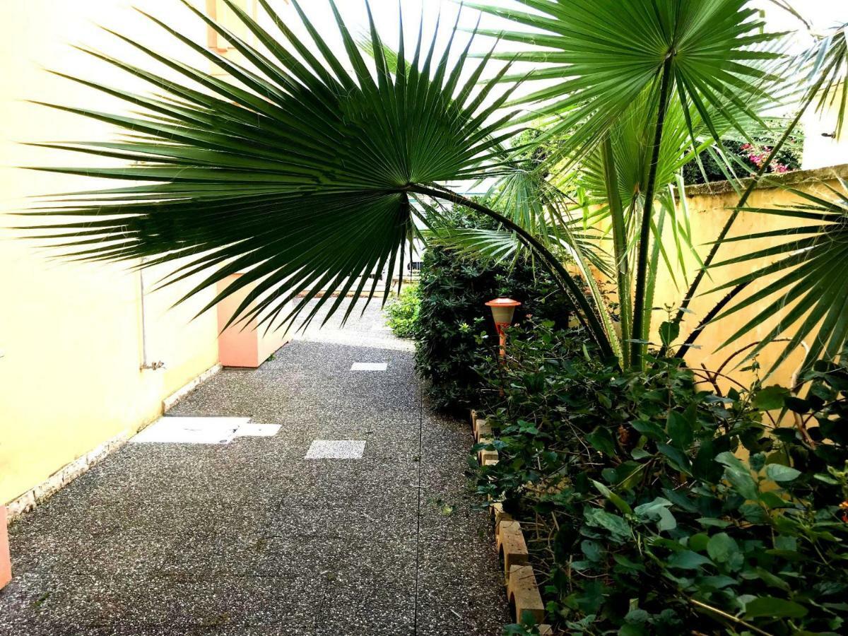 Appartamento Con Giardino Sul Mare Gallipoli Exterior photo